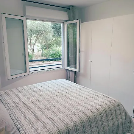 Bel De Standing En Bord De Appartement *
